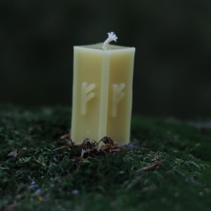 Fehu Rune Ritual Candle for Prosperity – Natural Beeswax
